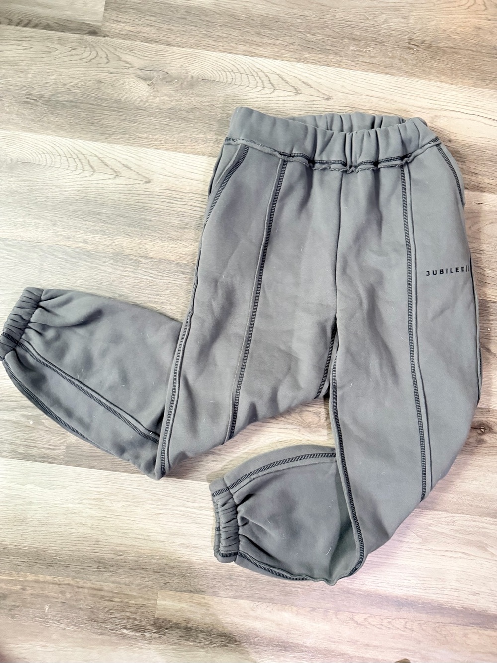 NEW Layere Jubilee Off Charcoal Inverted Stitching Sweatpants Gray Joggers Pants - Picture 6 of 16